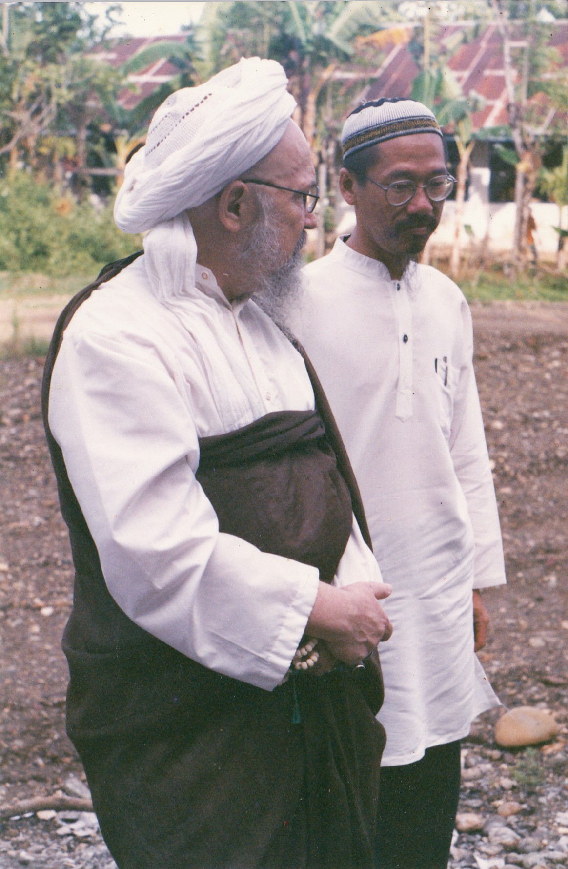 Syaikh Husain Bersama Syaikh Fattah di Padang Lampe